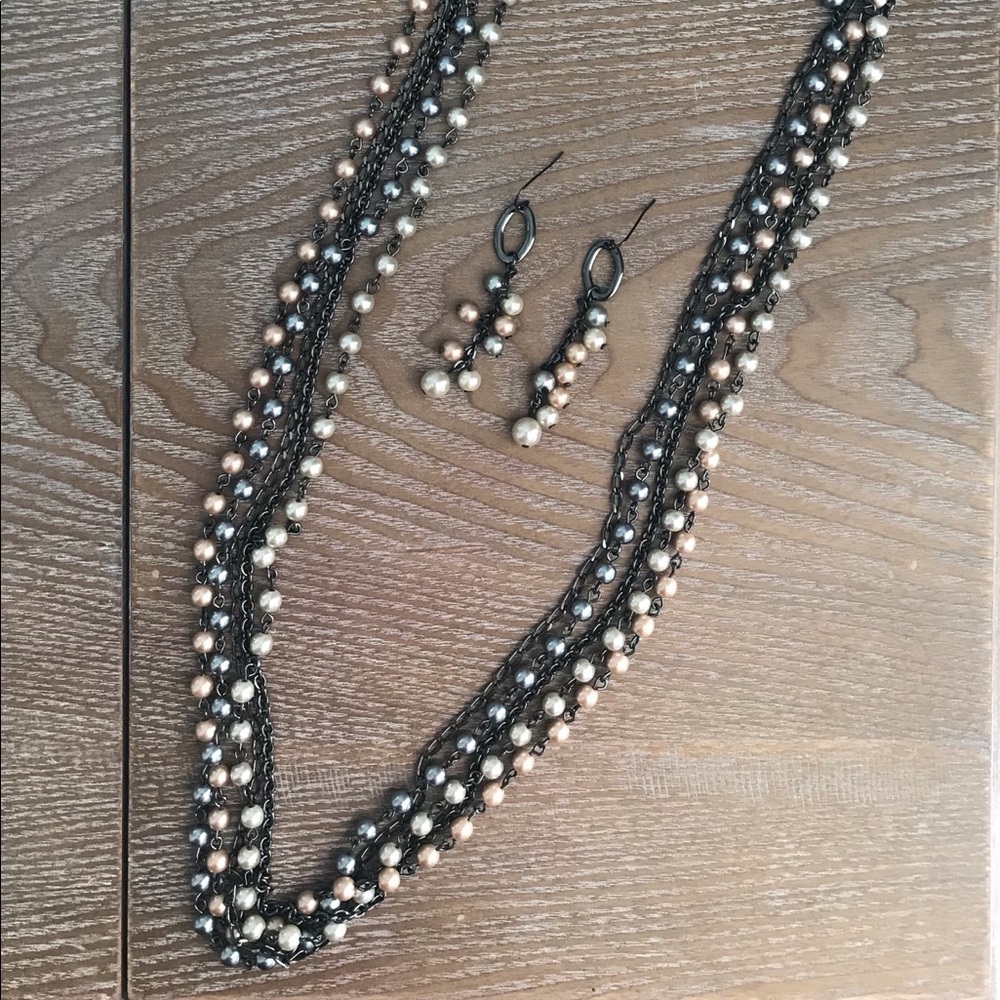 Simply Vera Necklace & Earring Set